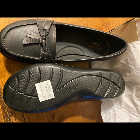 Clarks - black leather Ashland Bubble size 8W - Picture 2 of 3